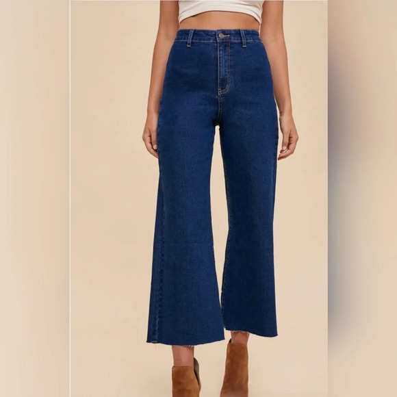 Anniewear LA High Waist Wide Flare Leg Mia Crop Jeans, Dark Wash, Raw Hem, EUC! - Picture 1 of 13